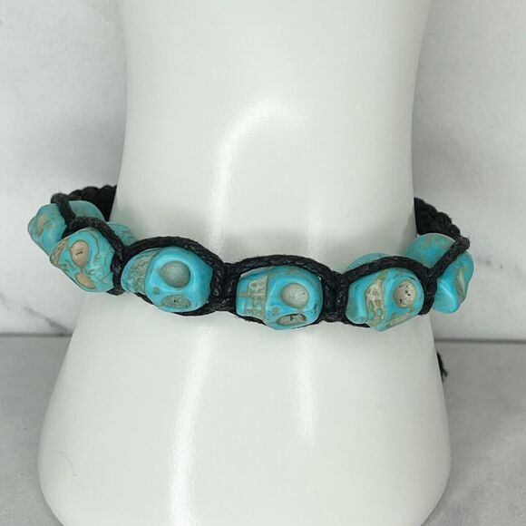 Faux Turquoise Skull Beaded Adjustable Bracelet - Picture 8 of 8